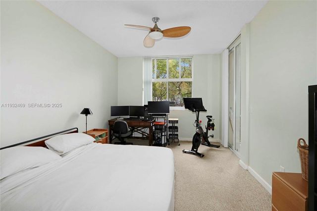 9805 NW 52nd St 102, Doral, FL 33178