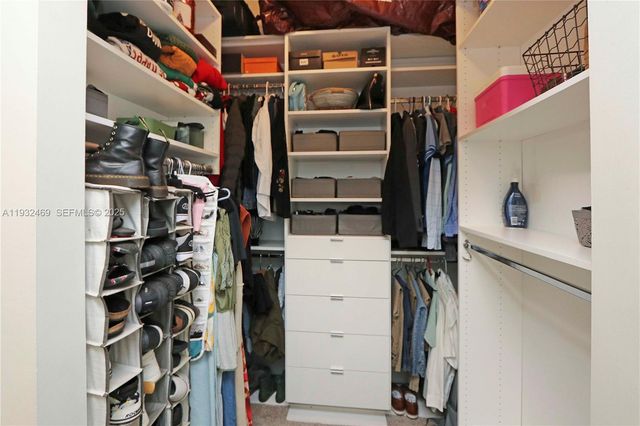 9805 NW 52nd St 102, Doral, FL 33178