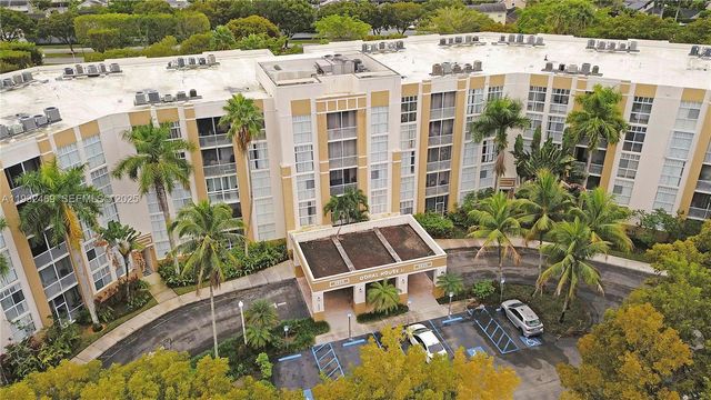 9805 NW 52nd St 102, Doral, FL 33178