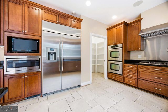 5818 BRADLEY BLVD, Bethesda, MD 20814