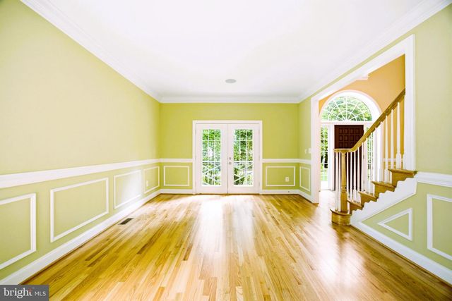 5818 BRADLEY BLVD, Bethesda, MD 20814