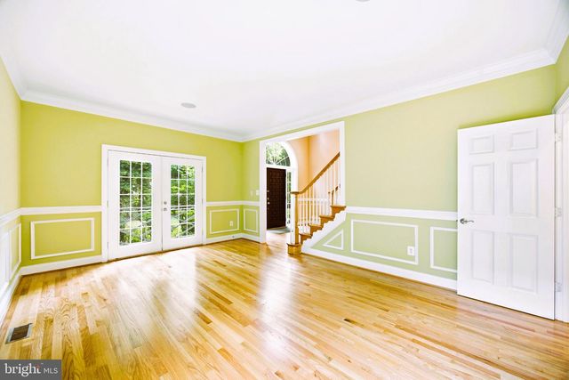 5818 BRADLEY BLVD, Bethesda, MD 20814