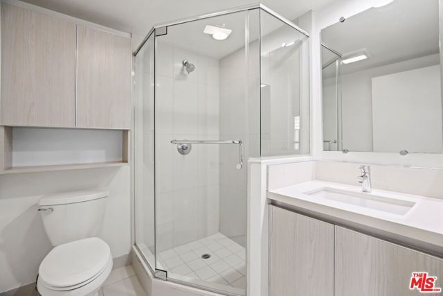 1539 Beloit 112, Los Angeles, CA 90025