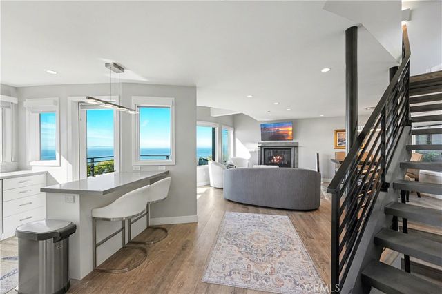 2590 Iris, Laguna Beach, CA 92651