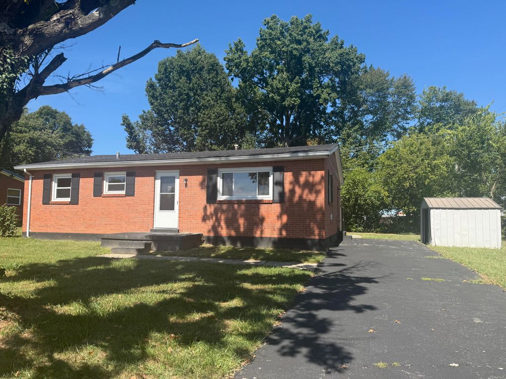 112 Woodford Avenue, Berea, KY 40403