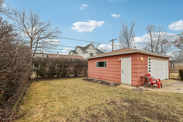 124 Harlem Avenue, Glenview, IL 60025