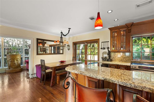 6315 Maynada St, Coral Gables, FL 33146