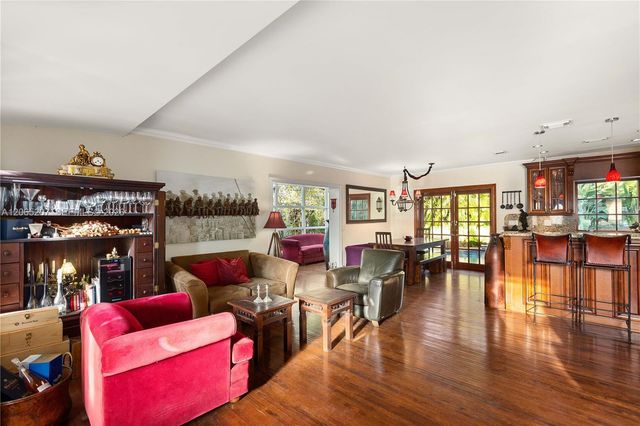 6315 Maynada St, Coral Gables, FL 33146