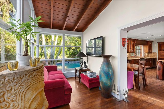 6315 Maynada St, Coral Gables, FL 33146