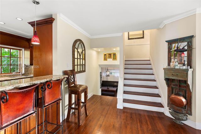6315 Maynada St, Coral Gables, FL 33146