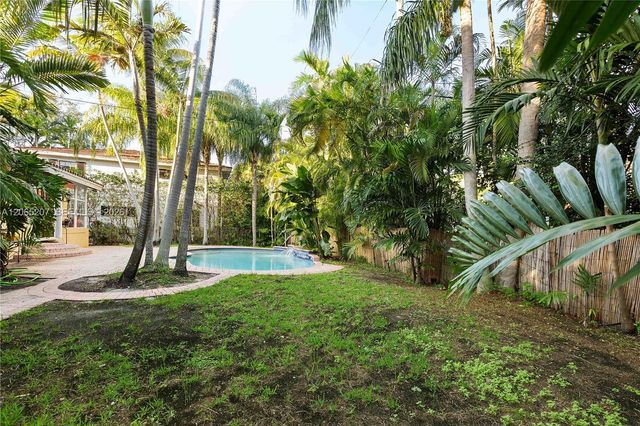 6315 Maynada St, Coral Gables, FL 33146