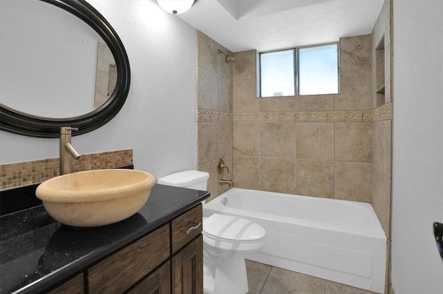 9611 Huntington Hill Drive, Houston, TX 77099