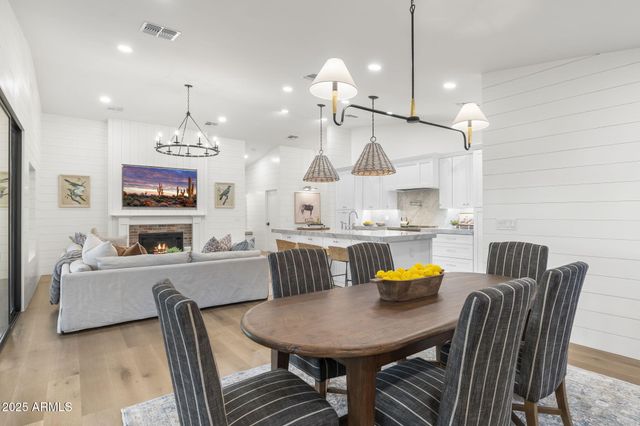 5507 E KINGS Avenue, Scottsdale, AZ 85254