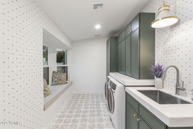 5507 E KINGS Avenue, Scottsdale, AZ 85254