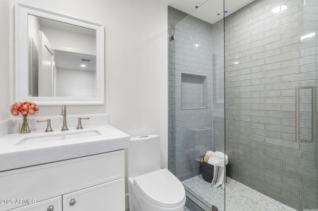 5507 E KINGS Avenue, Scottsdale, AZ 85254