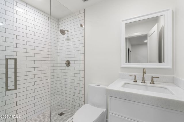 5507 E KINGS Avenue, Scottsdale, AZ 85254