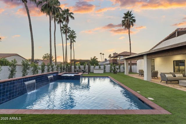 5507 E KINGS Avenue, Scottsdale, AZ 85254