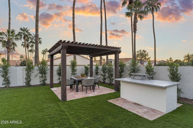 5507 E KINGS Avenue, Scottsdale, AZ 85254