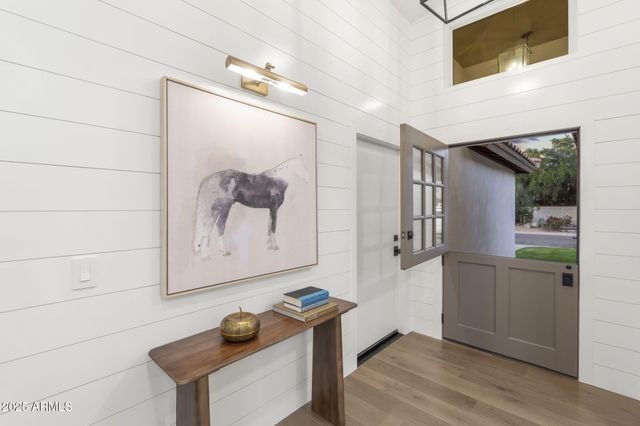 5507 E KINGS Avenue, Scottsdale, AZ 85254