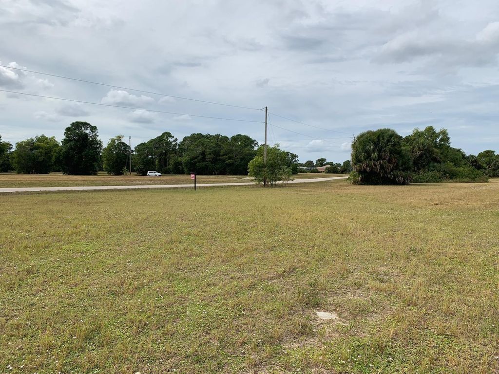 3611 NW 46TH LANE, Cape Coral, FL 33993