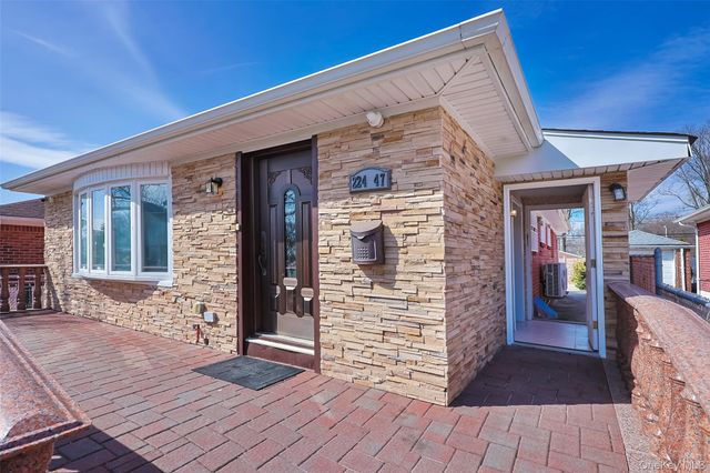 22447 76th Road, Oakland Gardens, NY 11364