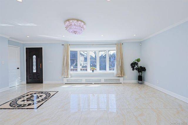 22447 76th Road, Oakland Gardens, NY 11364