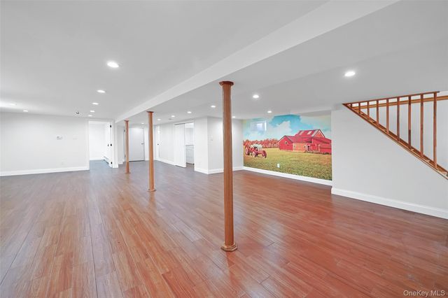 22447 76th Road, Oakland Gardens, NY 11364