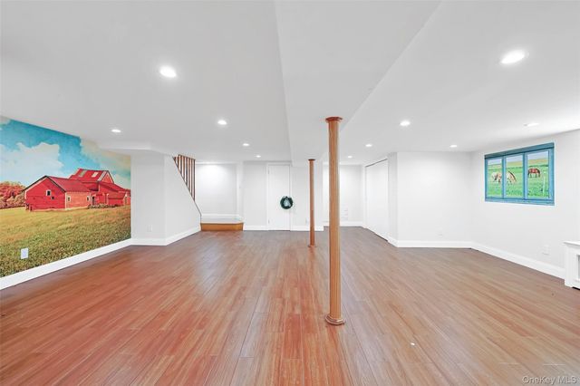 22447 76th Road, Oakland Gardens, NY 11364