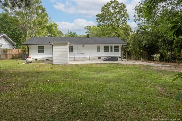 1016 Martindale Drive, Fayetteville, NC 28304