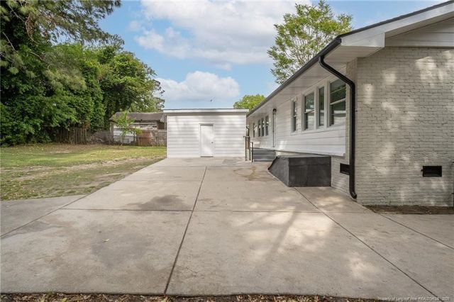 1016 Martindale Drive, Fayetteville, NC 28304