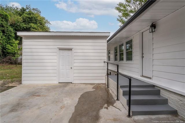 1016 Martindale Drive, Fayetteville, NC 28304