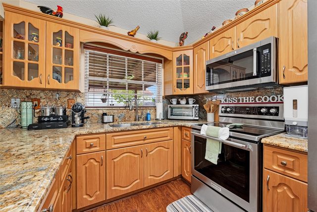 12916 SW 150th Ter, Miami, FL 33186