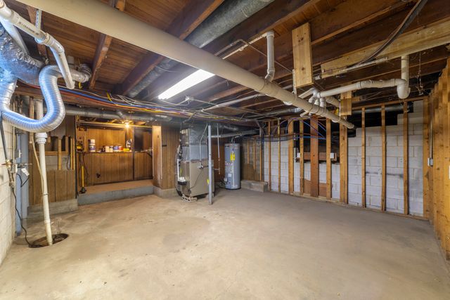 2310 Hazeltine Drive, Long Beach, IN 46360
