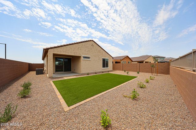 7106 W Hedge Hog Place, Peoria, AZ 85383