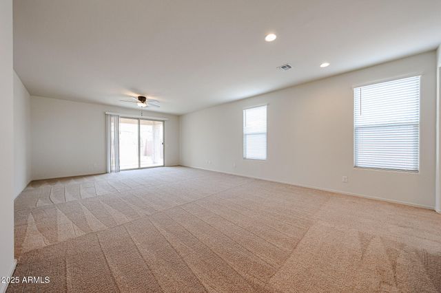 7106 W Hedge Hog Place, Peoria, AZ 85383
