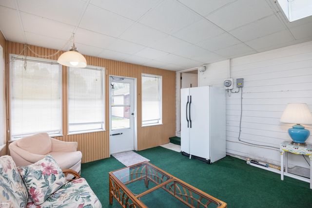 20424 Sunnydale Street, St Clair Shores, MI 48081