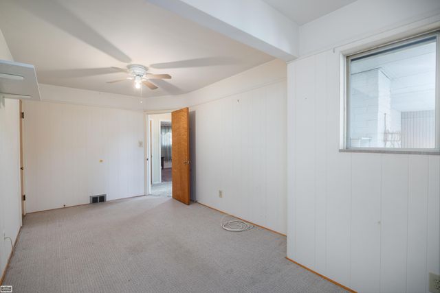 20424 Sunnydale Street, St Clair Shores, MI 48081