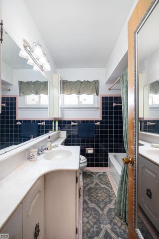 20424 Sunnydale Street, St Clair Shores, MI 48081