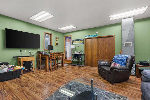 1708 THELEN AVENUE, Kaukauna, WI 54130