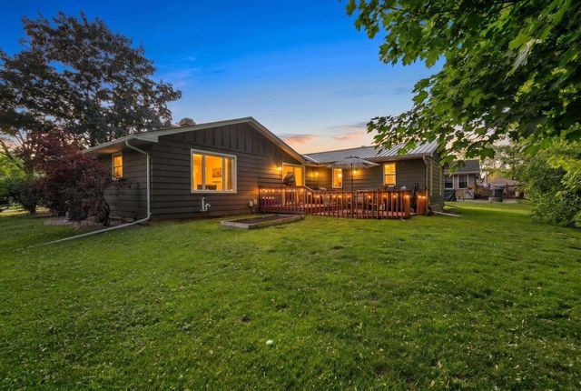 1708 THELEN AVENUE, Kaukauna, WI 54130
