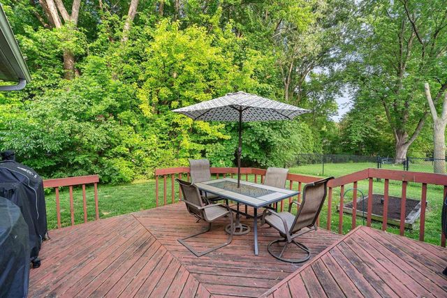1708 THELEN AVENUE, Kaukauna, WI 54130