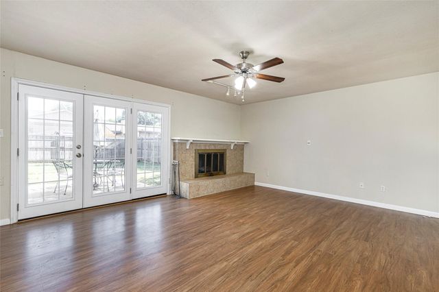 5217 Ragan Drive, The Colony, TX 75056