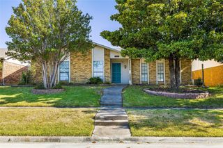 5217 Ragan Drive, The Colony, TX 75056