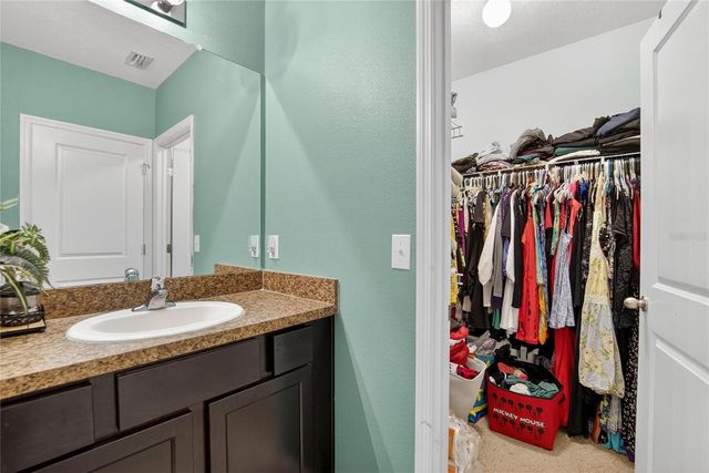 8647 FALLING BLUE PLACE, Riverview, FL 33578