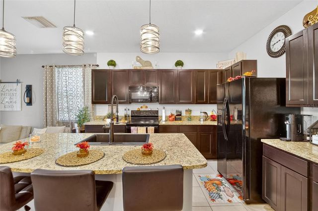 8647 FALLING BLUE PLACE, Riverview, FL 33578