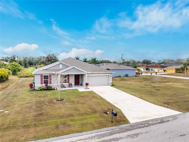 475 POSADAS CIRCLE, Punta Gorda, FL 33983