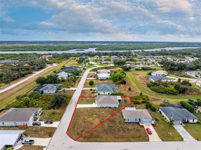 475 POSADAS CIRCLE, Punta Gorda, FL 33983