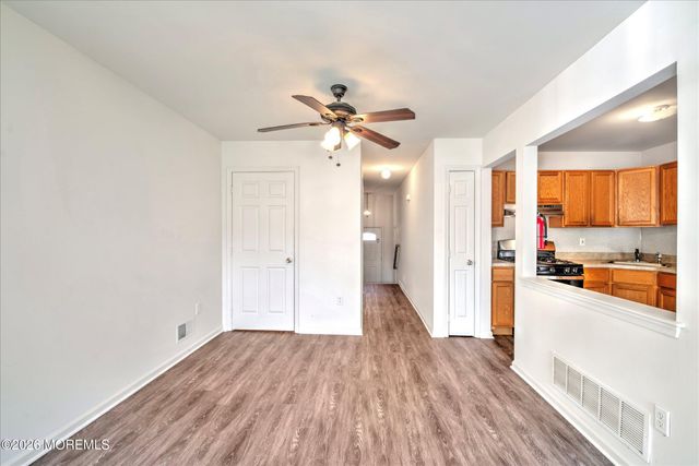 11 Esplanade Way, Bayville, NJ 08721