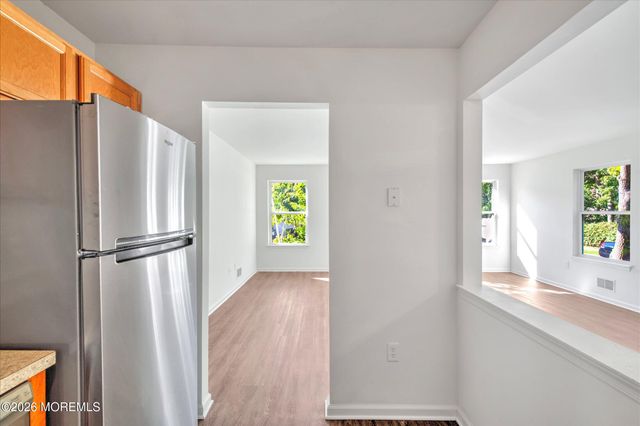 11 Esplanade Way, Bayville, NJ 08721