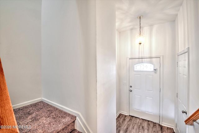 11 Esplanade Way, Bayville, NJ 08721